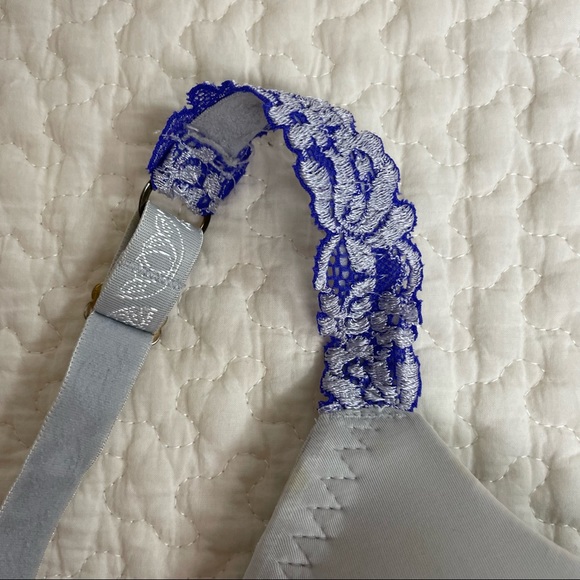 Natori Lightly Lined Underwire Bra - Picture 2 of 11